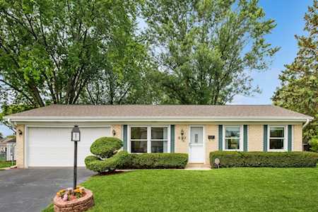 8112 S Applewood Ct Hanover Park, IL 60133