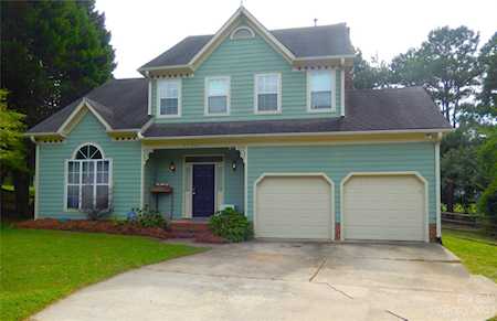 9726 Little River Ct Matthews, NC 28105