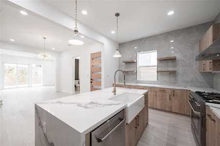 6211 Westcott St Houston, TX 77007