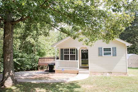 300 Durrett Street NW Springfield, TN 37172