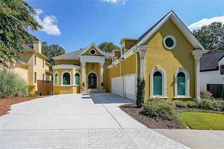 2105 River Falls Drive Roswell, GA 30076