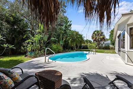 2142 SW Cadiz Avenue Port St Lucie, FL 34953