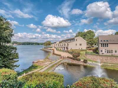 14612 Waterside Dr Charlotte, NC 28278