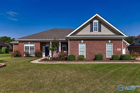 4705 SE Autumn Dusk Drive Owens Cross Roads, AL 35763