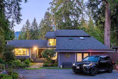 4128 Virginia Crescent North Vancouver, BC V7R 3Z6