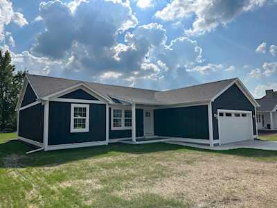6221 Willowbrook Dr Saginaw, MI 48638
