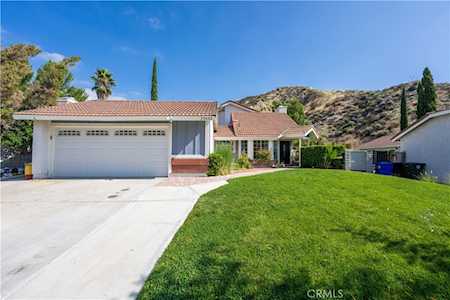 29542 Poppy Meadow St Canyon Country, CA 91387