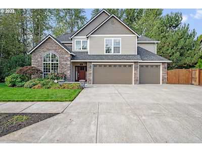 1575 NW Yohn Ranch DR Mcminnville, OR 97128