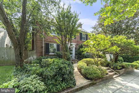 3215 45th St NW Washington, DC 20016