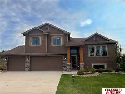 5304 Helwig Ave Papillion, NE 68133