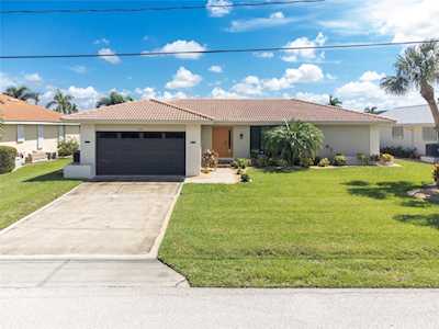 208 Colony Point Dr Punta Gorda, FL 33950