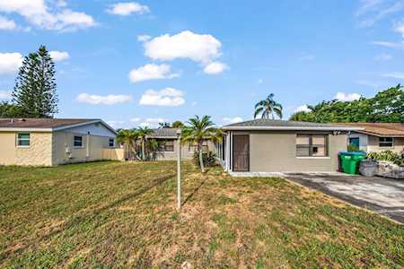 1634 10th St SW Largo, FL 33778