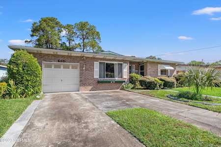 6221 Alexon DR Jacksonville, FL 32210