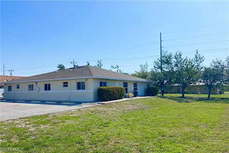 3753 SW Santa Barbara Place Cape Coral, FL 33914