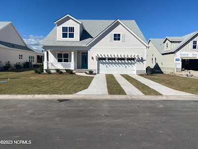 101 E Singing Ave Hampstead, NC 28443