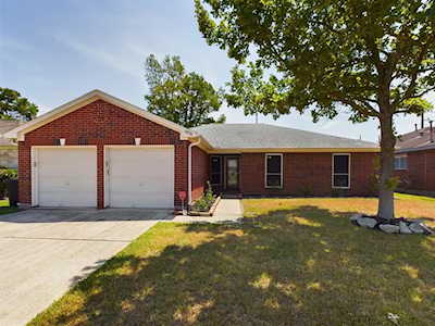 10726 Ambergate Dr Humble, TX 77396