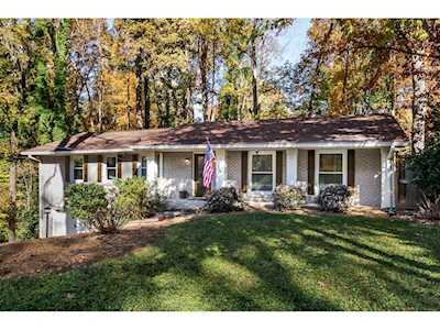 1316 Chaucer Lane NE Brookhaven, GA 30319