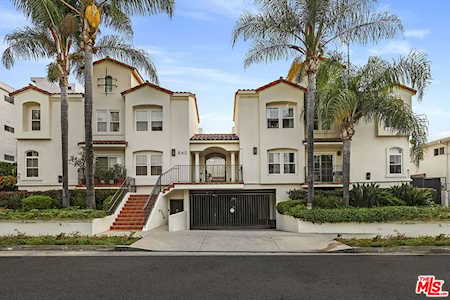 640 N Sweetzer Ave #7 Los Angeles, CA 90048