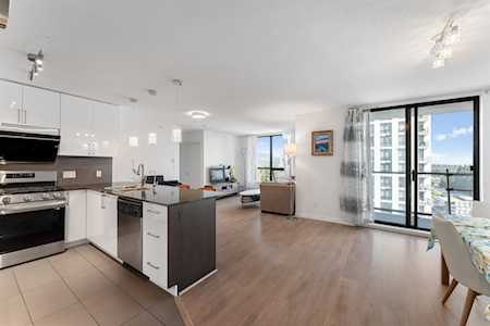 2979 Glen Drive #2202 Coquitlam, BC V3B 0B2