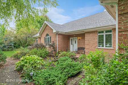 2704 Jenny Jae Ln Crystal Lake, IL 60012