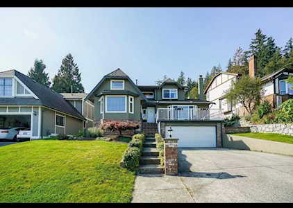 472 Cariboo Crescent Coquitlam, BC V3C 4X7