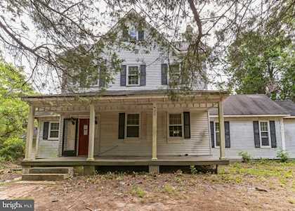 3930 Hallowing Point Rd Prince Frederick, MD 20678