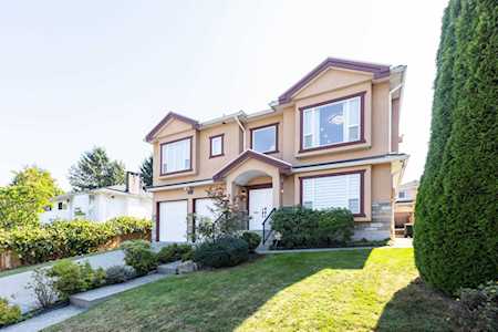 5758 Burns Place Burnaby, BC V5H 1W8