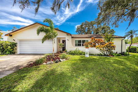 1734 Indiana Ave Palm Harbor, FL 34683