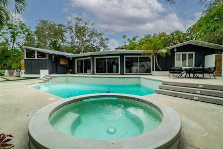4144 Swift Rd Sarasota, FL 34231