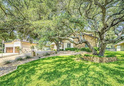 212 Blue Ground Horseshoe Bay, TX 78657