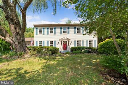 13629 Hartsbourne Dr Germantown, MD 20874