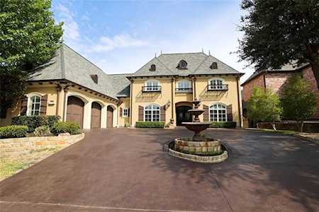 4001 Saint Johns Circle Carrollton, TX 75010