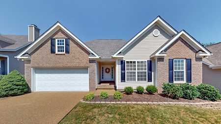 1714 Tellico Dr Thompsons Station, TN 37179