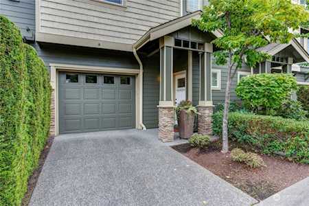 320 Chelan Place NE #H2 Renton, WA 98059