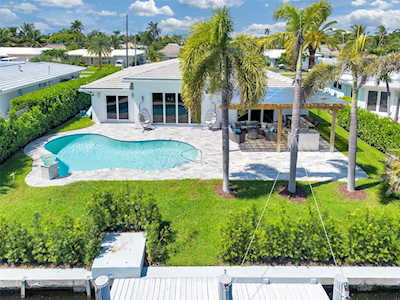 320 SE 5th Ave Pompano Beach, FL 33060