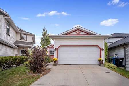 95 Coverton Mews NE Calgary, AB T3K 4R6