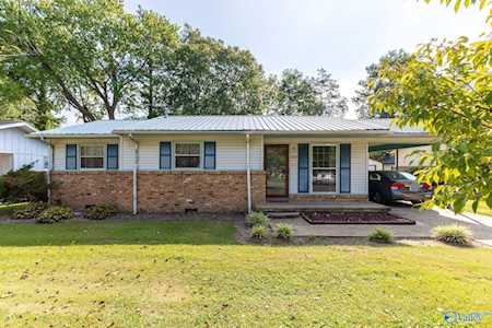 2711 Biscayne Street Huntsville, AL 35805