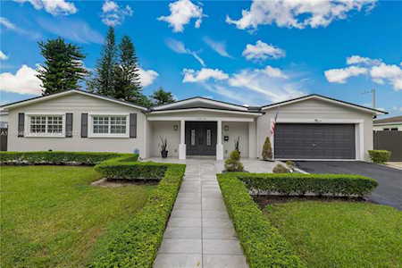 10520 SW 103rd Ave Miami, FL 33176