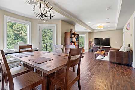 35 Cambridge Way Weehawken, NJ 07086