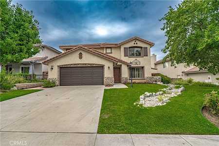 21174 Lone Star Way Saugus, CA 91390