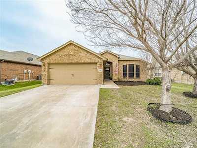 256 Spring Hollow Drive Saginaw, TX 76131