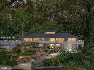 7 Seaward Dr Severna Park, MD 21146