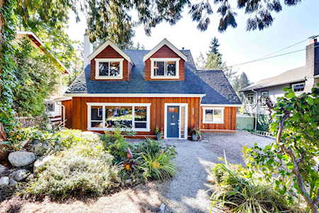 437 W 23rd Street North Vancouver, BC V7M 2B8