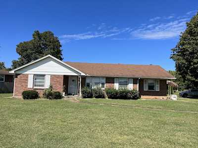 100 Allenwood Dr Clarksville, TN 37043