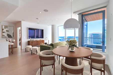 888 W E St #2003 San Diego, CA 92101