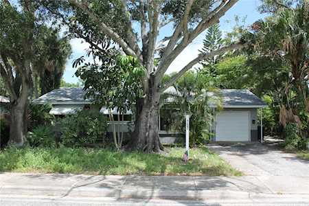 1757 Tyrone Blvd N St. Petersburg, FL 33710