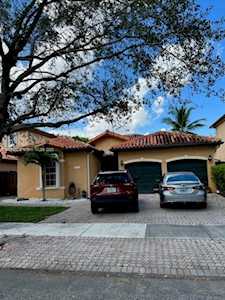 15213 SW 39th Ter Miami, FL 33185
