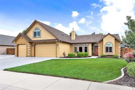 3034 S Gold Bar Ave Meridian, ID 83642