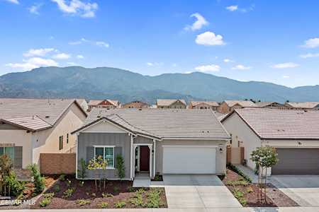2106 Pomegranate St Santa Paula, CA 93060