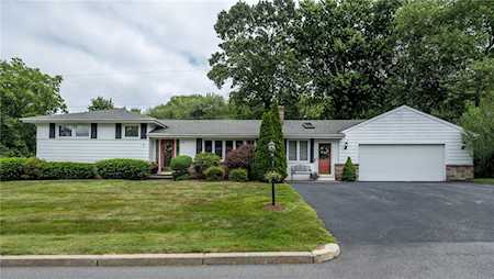 1 Knollwood Dr Lincoln, RI 02865
